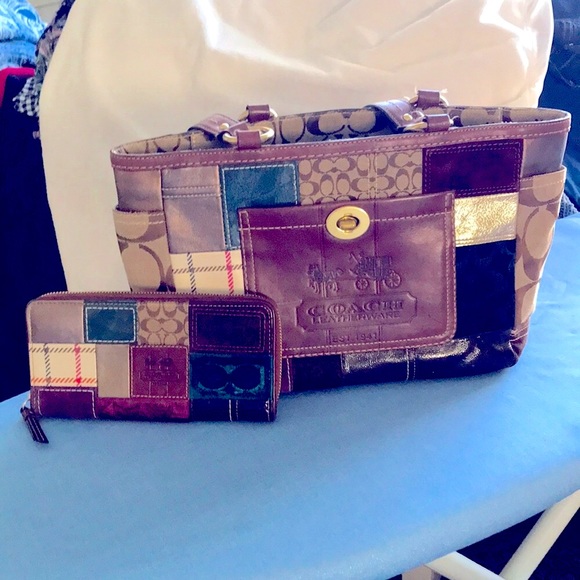 Coach Handbags - Coach patchwork purse with wallet
